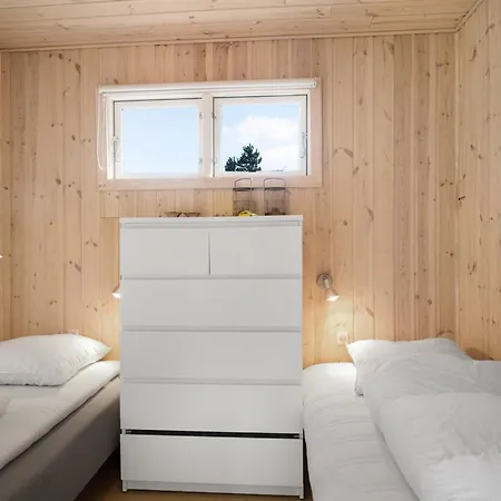 Holiday home Dwerg - 500m From The Sea In Ne Jutland By Interhome
